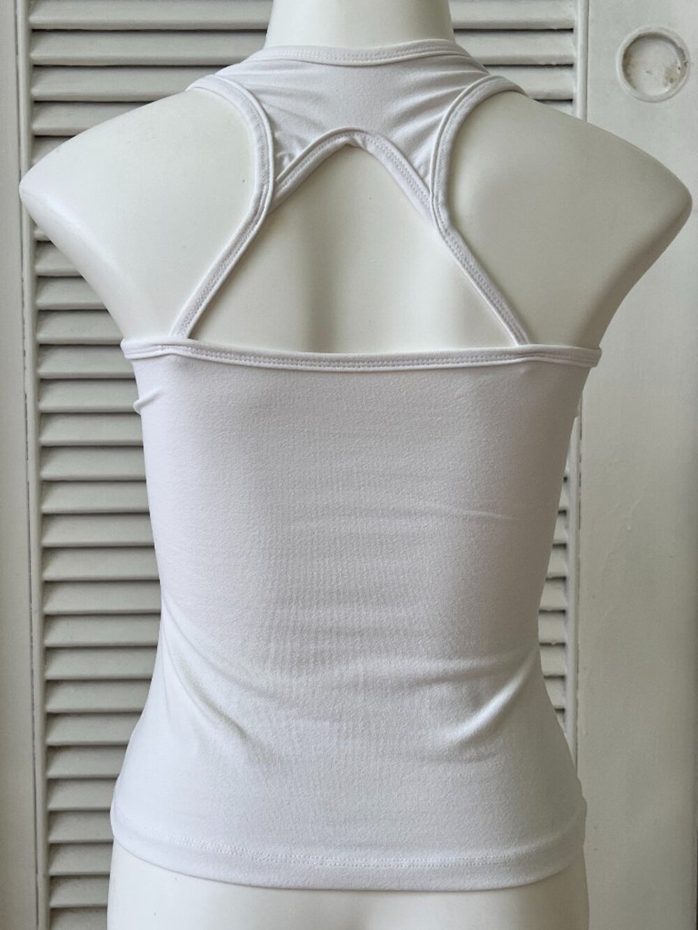 Corpo Macio Rio White Cutout Open Back Racerback Stretch Tank Top